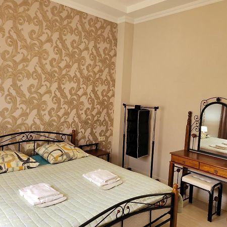 Hotel Dika Kutaisi Esterno foto