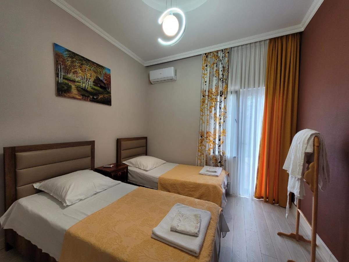 Hotel Dika Kutaisi Esterno foto