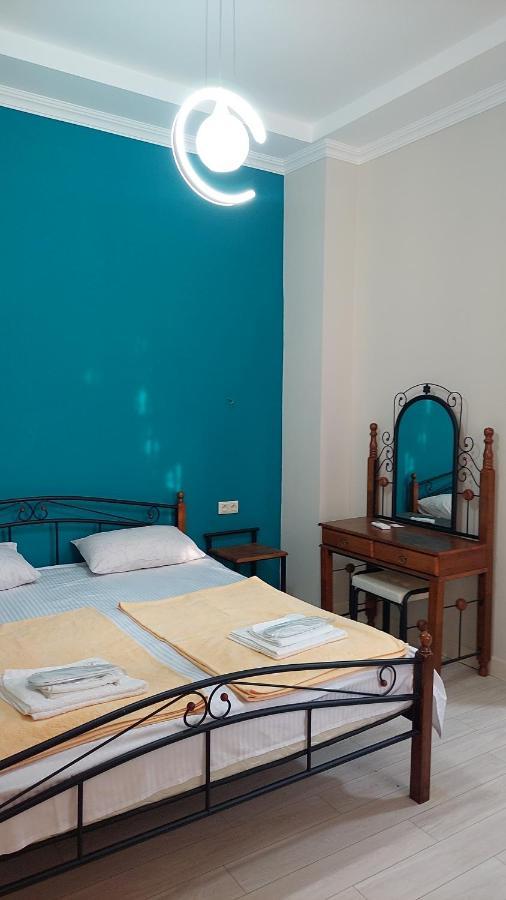 Hotel Dika Kutaisi Esterno foto