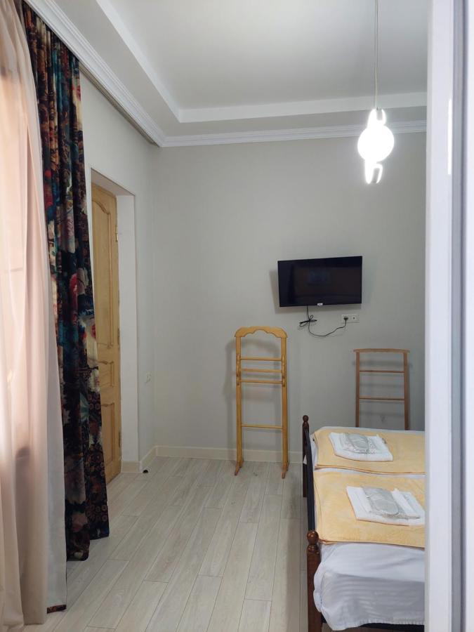 Hotel Dika Kutaisi Esterno foto